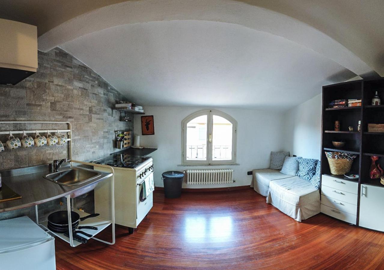 Stupenda Mansarda Centralissima, Finiture Di Lusso Carrara Eksteriør bilde