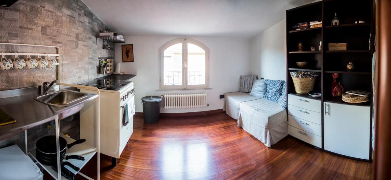 Stupenda Mansarda Centralissima, Finiture Di Lusso Carrara Eksteriør bilde
